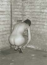 Marcel Marien - Baigneuse dans ses murs
Click for more Images